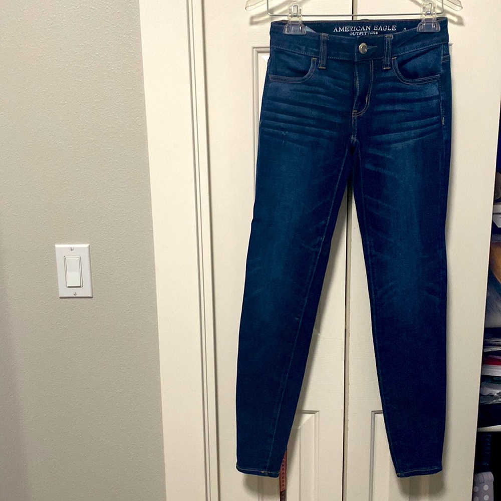 2 pair American Eagle skinny Jean size 00